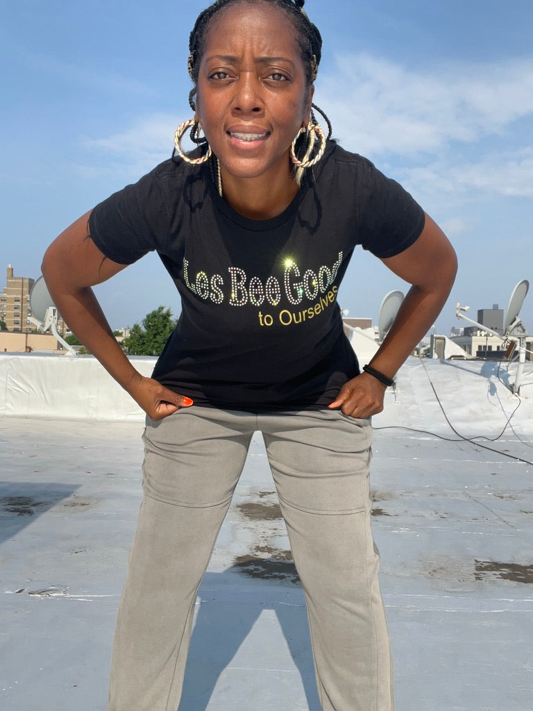 Les Bee Good Logo Design Rhinestoned T-Shirt